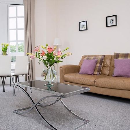 Prestwick Town Center Flat Lägenhet Exteriör bild