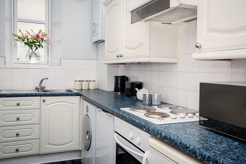 Prestwick Town Center Flat Lägenhet Exteriör bild