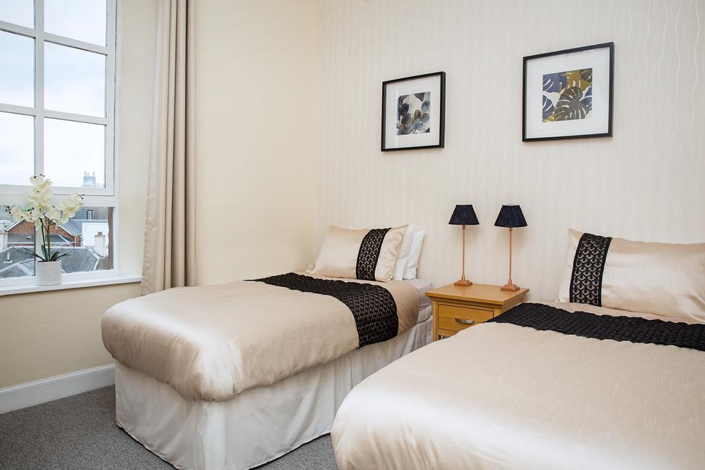 Prestwick Town Center Flat Lägenhet Exteriör bild